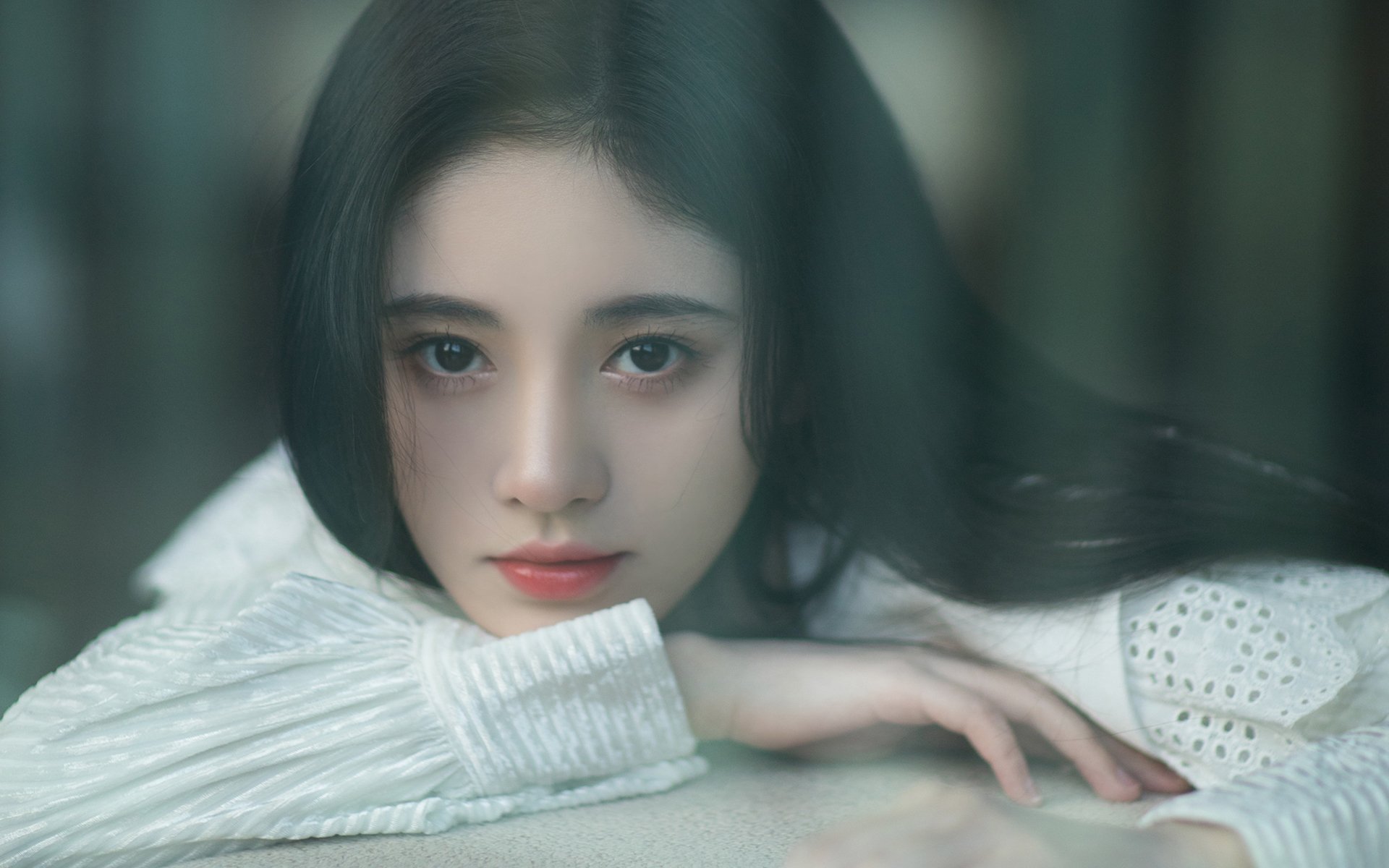 女子举重世界纪录被打破，哈萨克斯坦选手惊艳亮相，哈萨克斯坦女子举重中国人